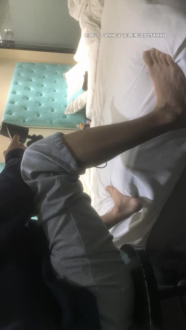 约妹达人良家离异小少妇漂亮身材好耍小脾气还一顿哄上下两个洞来回插玩得尽兴