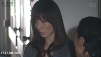 老公和护士婚外情医生安慰诱插老婆