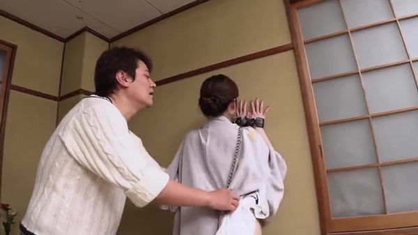 对穿着和服的江波凉下流调教！m江波凉m1pondo_022721_001