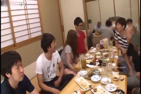 飲酒解禁！どろ酔いセックス-酔っ払ってハメるチ○ポは格別だにゃ～-舞島あかり